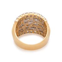 YELLOW GOLD AND DIAMOND RING