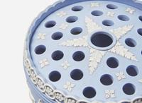 A Wedgwood Solid Blue Jasperware Bough Pot and Cover, UK, circa 1800