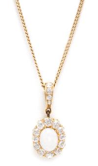 An Edwardian Yellow Gold, Opal and Diamond Pendant, 5.50 dwts.