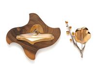 TWO GOLD NATURALISTIC PINS