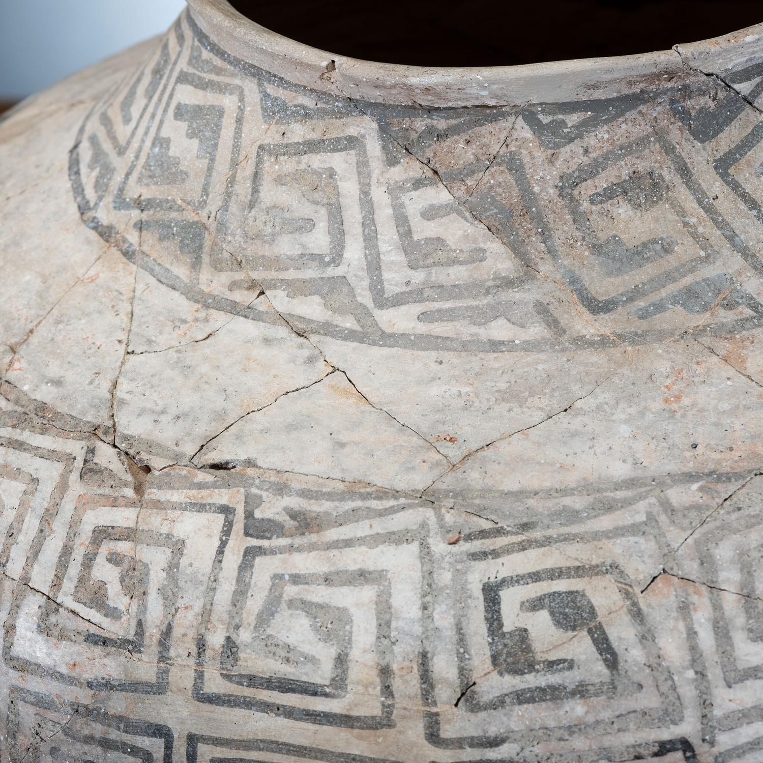 Anasazi Flagstaff Black-on-White Pottery Olla