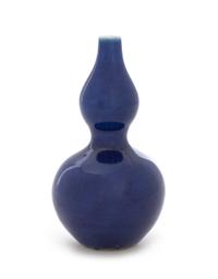 A Small Chinese Blue Glazed Porcelain Double Gourd Vase Height 4 1/2 inches. — 19TH CENTURY