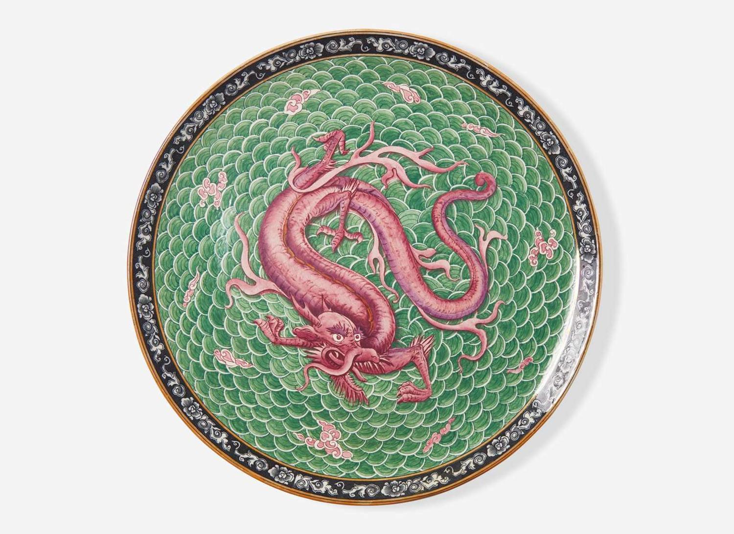 A Wedgwood Queensware Charger, UK, 1912