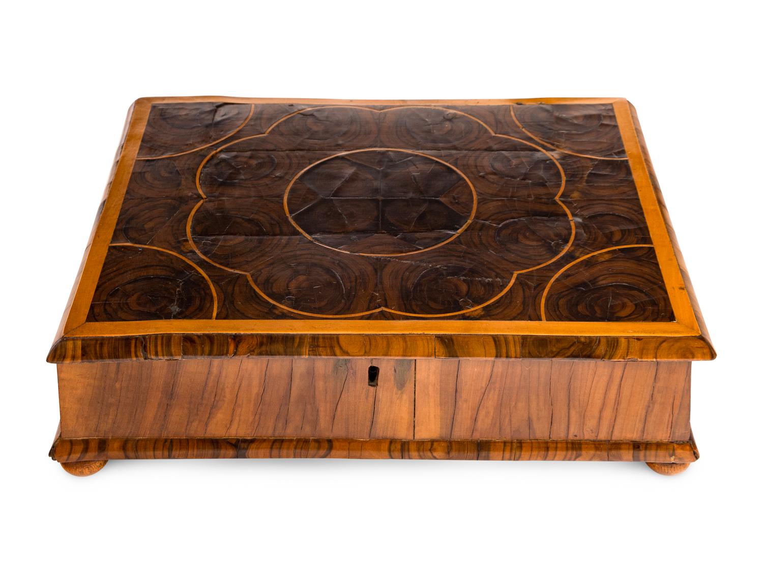 A William and Mary Oyster Olivewood Lace Box