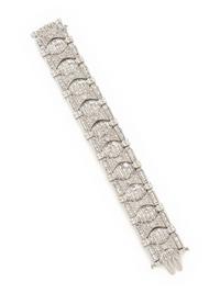 WHITE GOLD AND DIAMOND FANCY LINK BRACELET