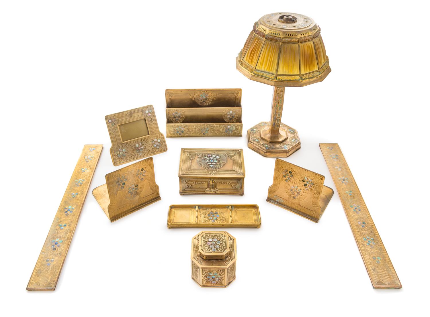 Tiffany Studios, EARLY 20TH CENTURY, an Abalone pattern desk set and table lamp