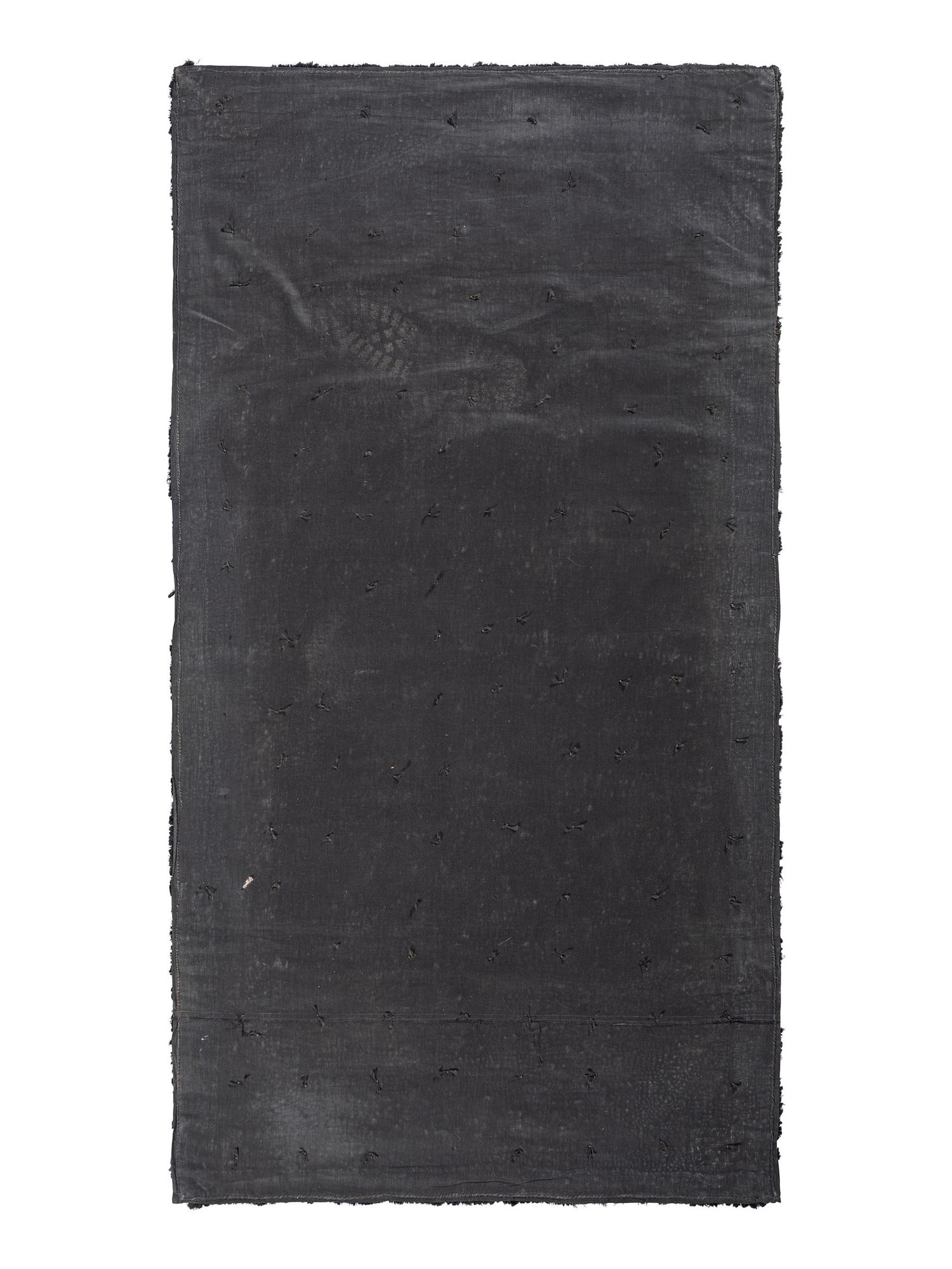 A Geometric Pattern Hooked Rug