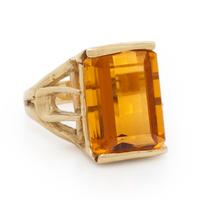 CITRINE AND YELLOW GOLD RING