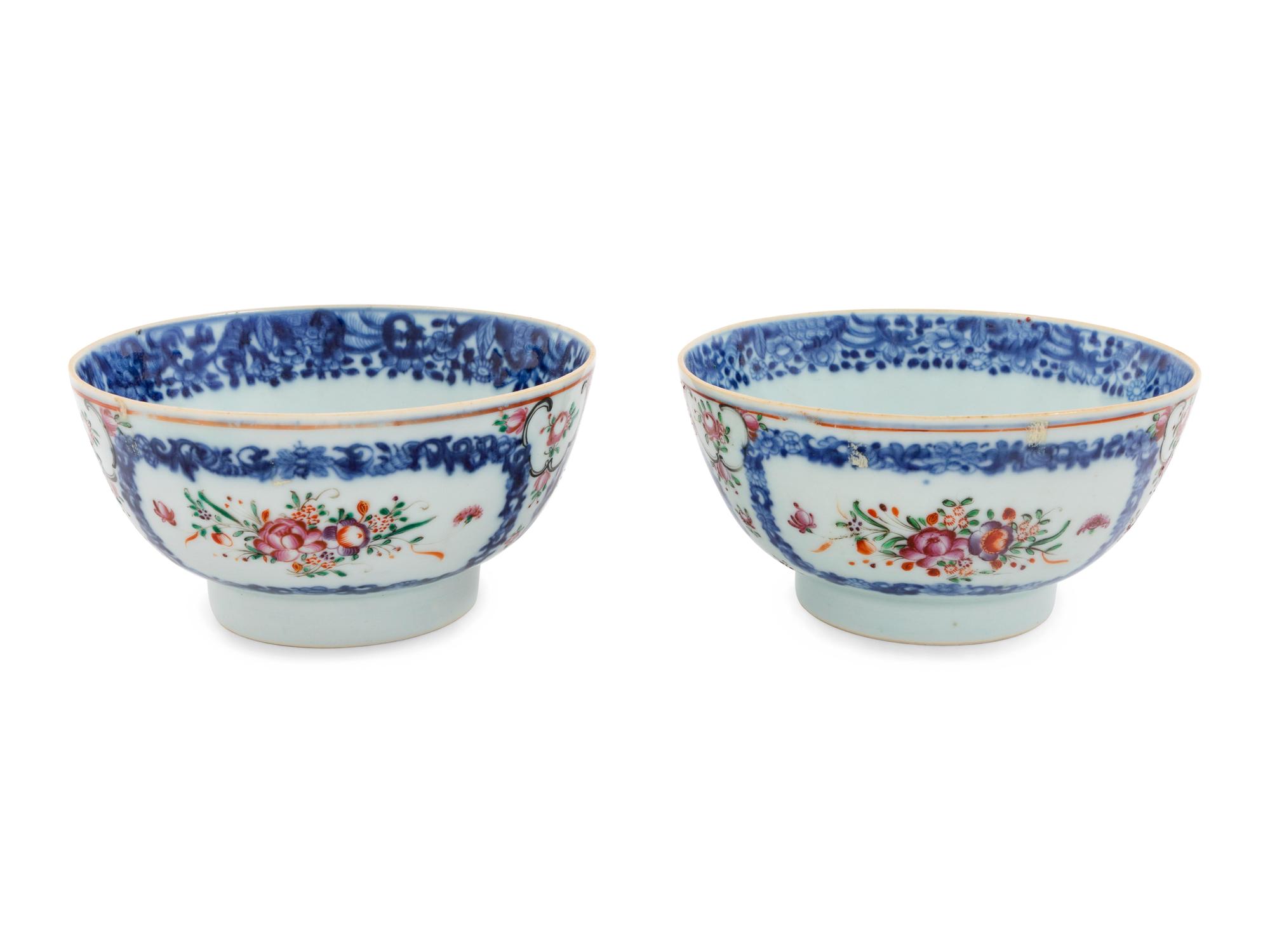A Pair of Chinese Export Porcelain Bowl