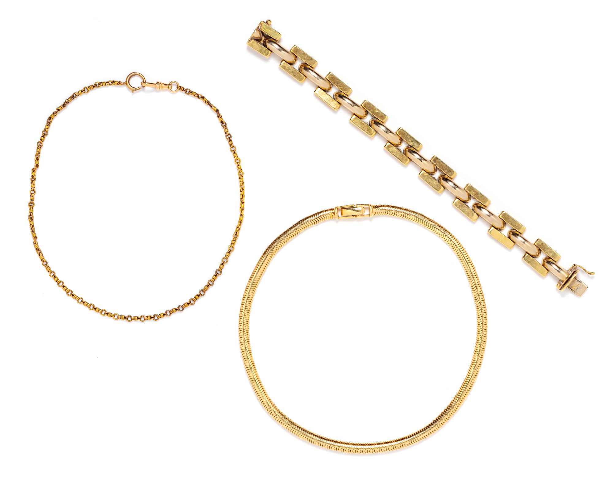 A Collection of 14 Karat Yellow Gold Jewelry,