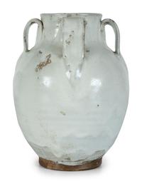 A Jugtown Pottery White Glaze Lily Vase