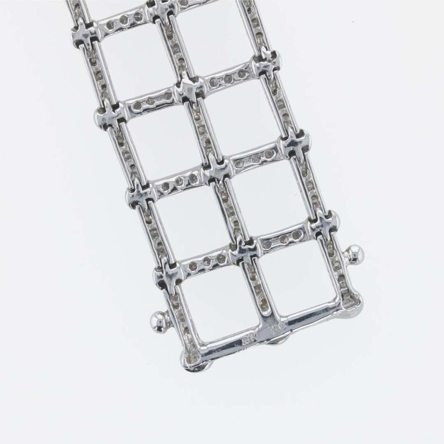 An 18K white gold and diamond bracelet