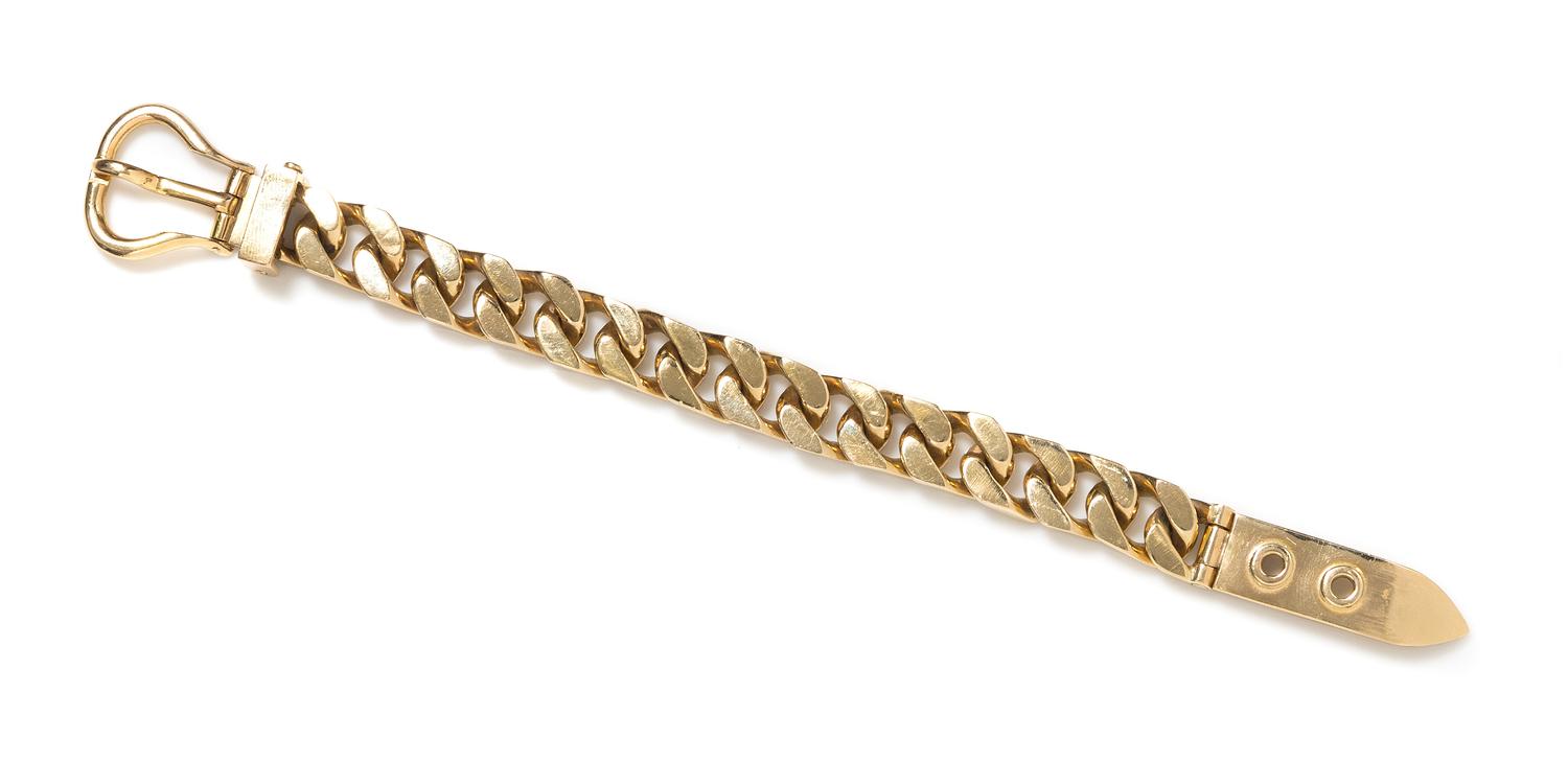 An 18 Karat Yellow Gold Curb Link Bracelet, 92.60 dwts.