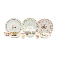 Eleven Chinese Export Porcelain Articles