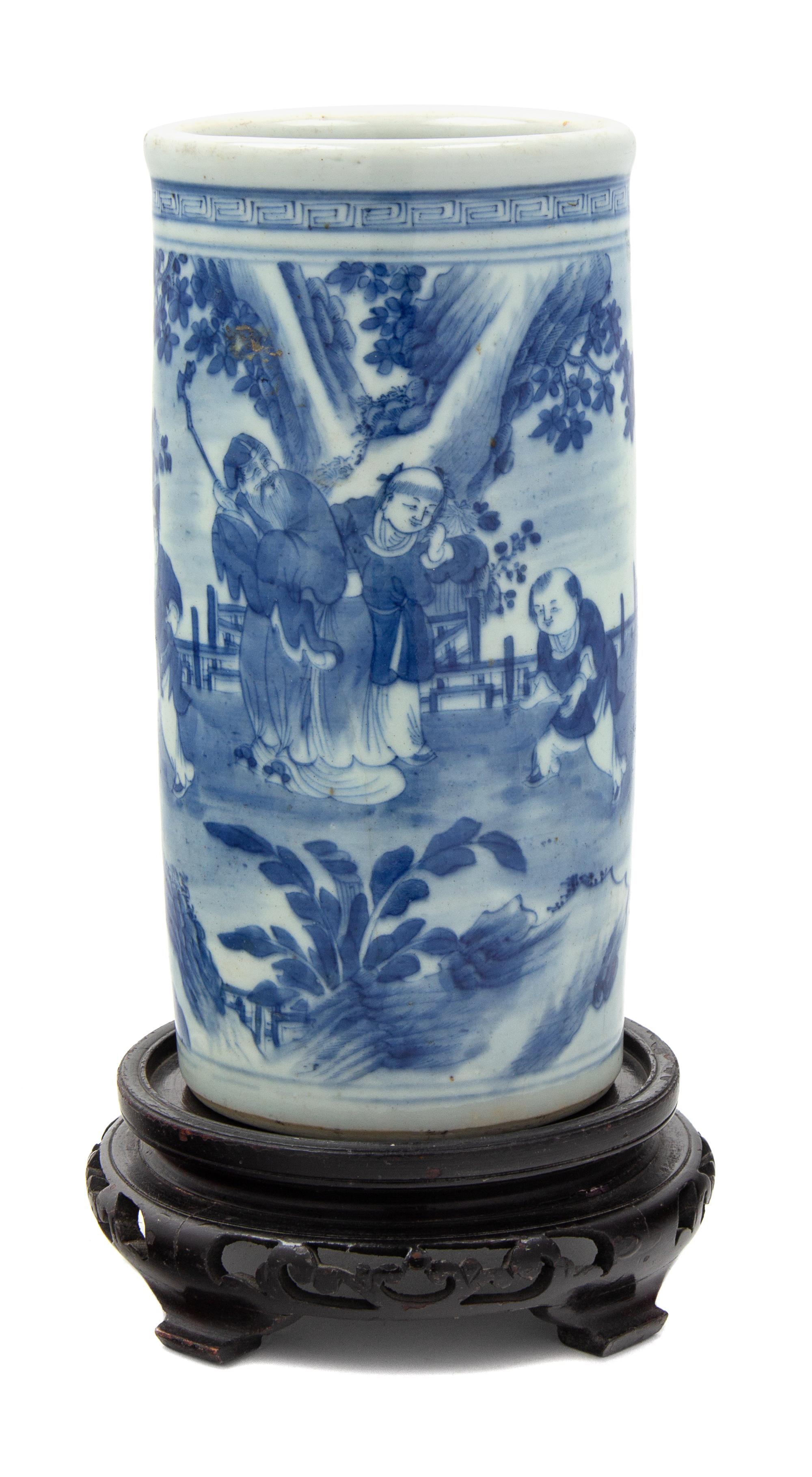 A Chinese Blue and White Porcelain Brushpot