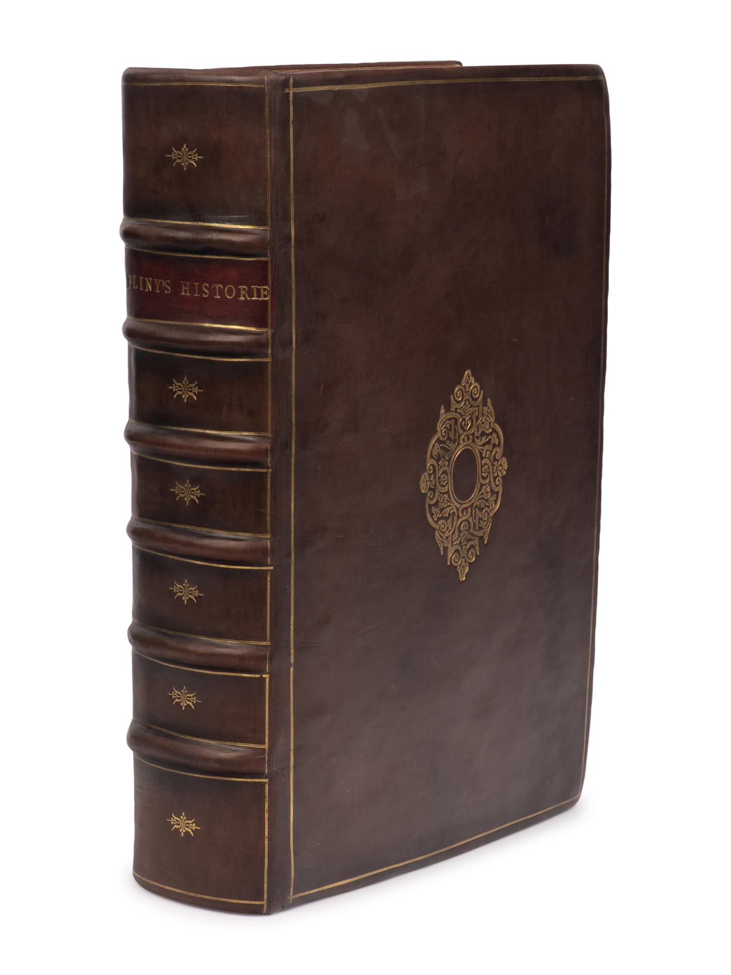 [Natural History] Pliny, The Elder. The Historie of the World: Commonly Called, The Naturall Historie of C. Plinius Secondus