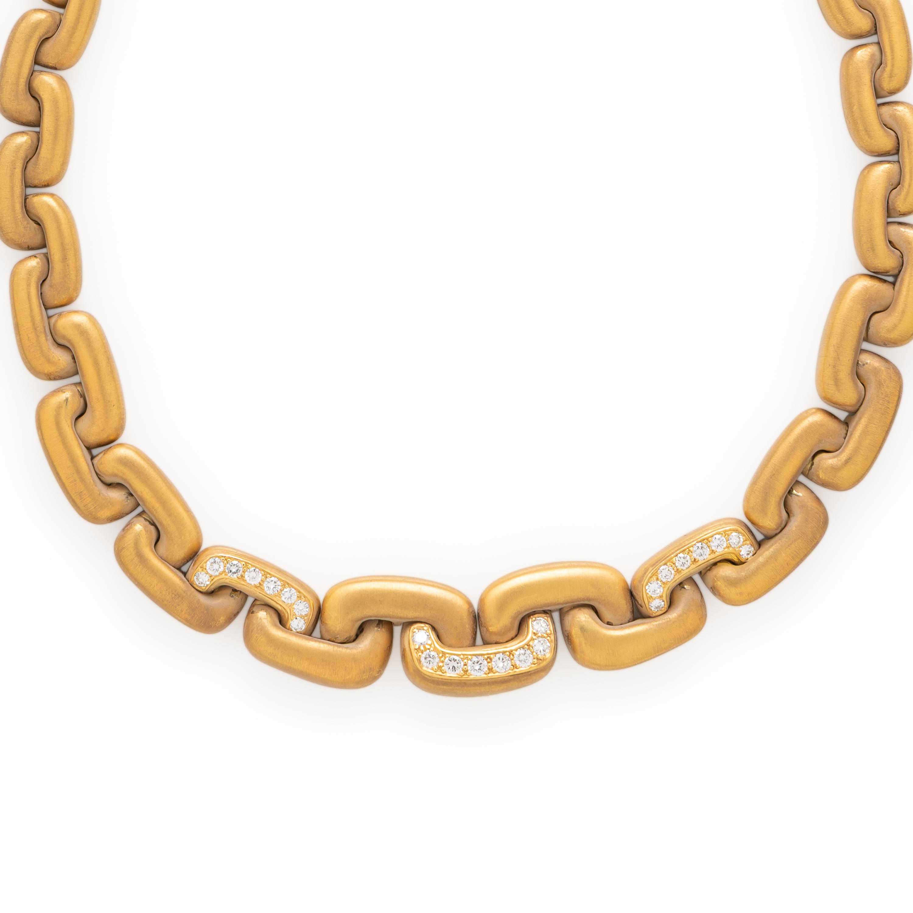 Marlene Stowe, Yellow Gold and Diamond Necklace