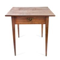 An American Oak Side Table Height 28 3/8 inches. — 20TH CENTURY