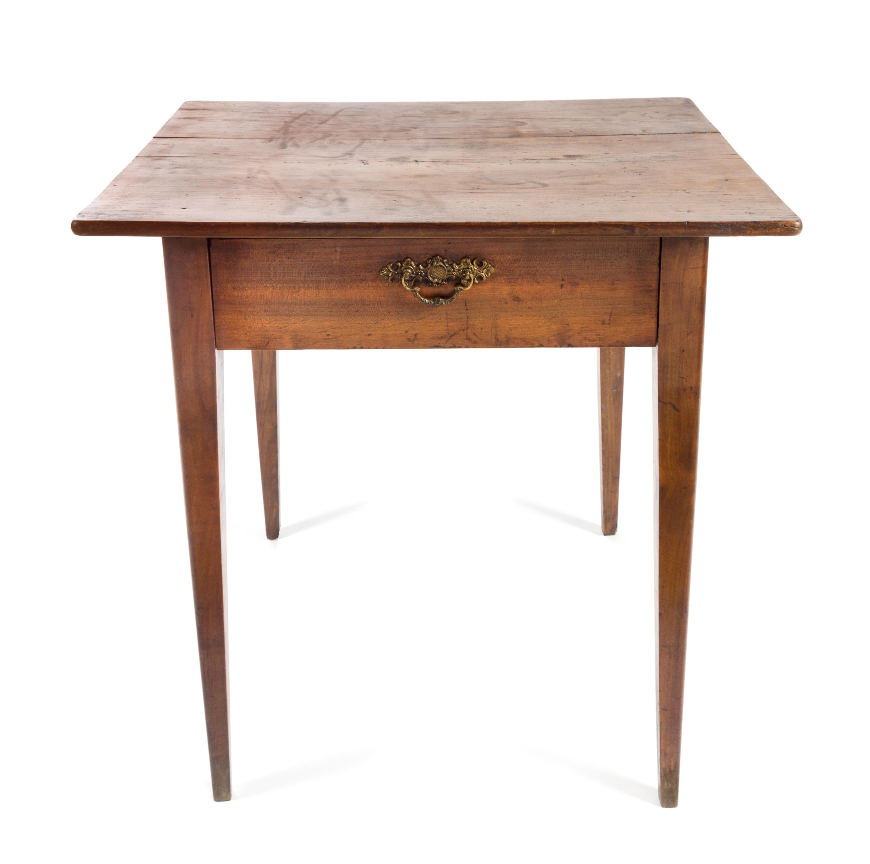 An American Oak Side Table Height 28 3/8 inches. — 20TH CENTURY