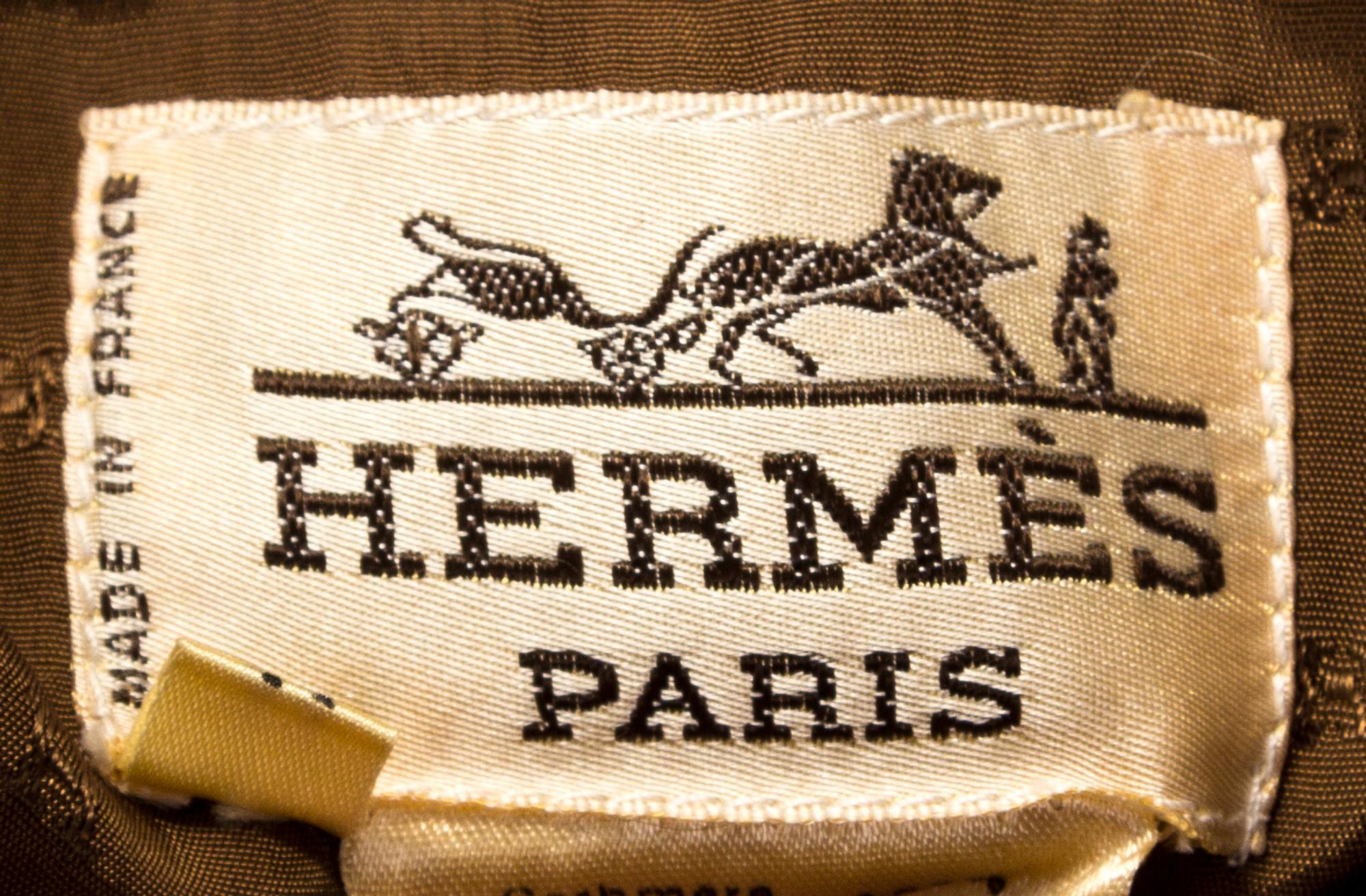 An Hermès Brown Cashmere Skirt, Size 44.