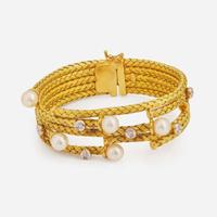An 18K Yellow Gold, Pearl, and Diamond Bracelet