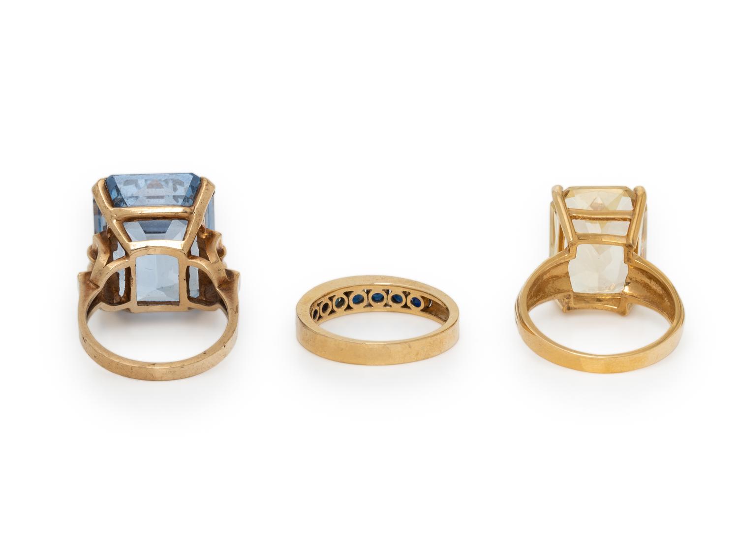 THREE YELLOW GOLD AND MULTIGEM RINGS