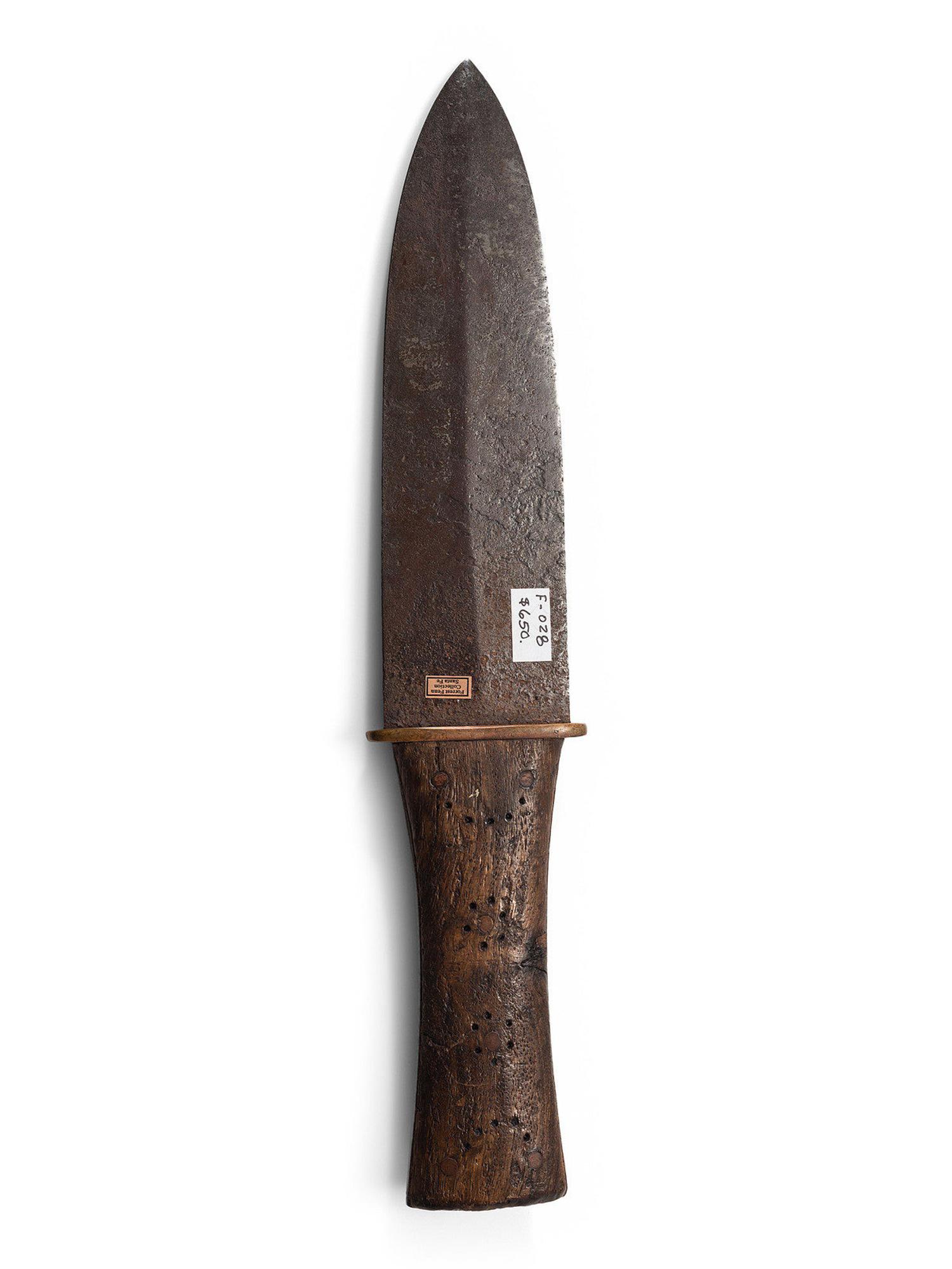 Early Plains Dag Knife