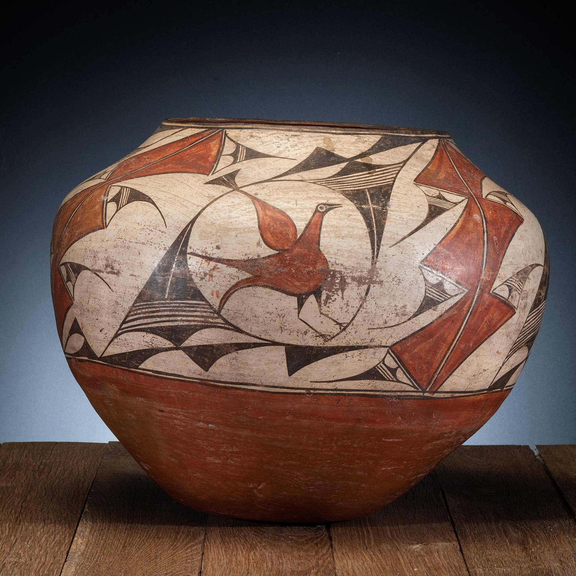 Zia Polychrome Pottery Olla, with Birds
