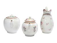 Five Chinese Export Porcelain Articles