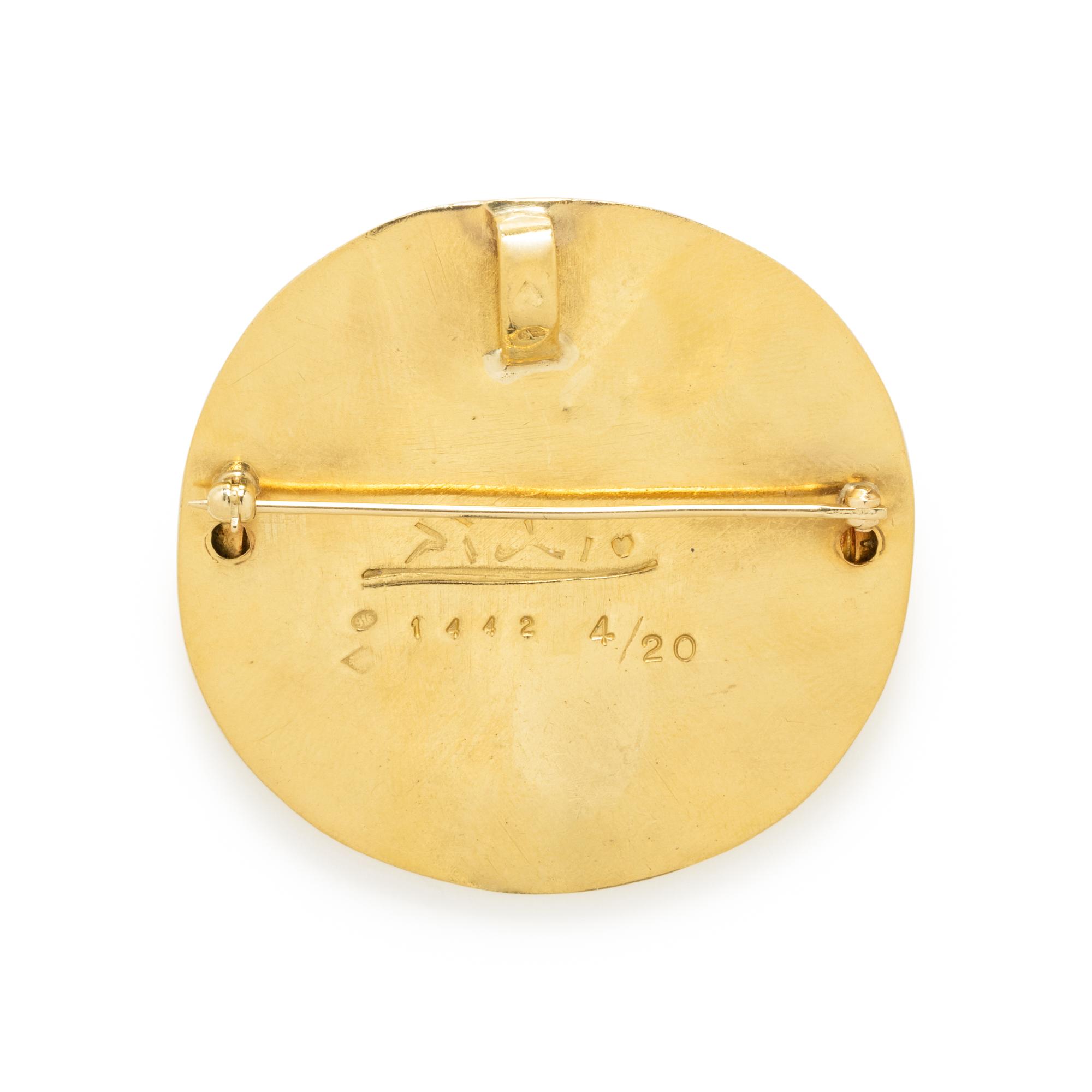 AFTER PABLO PICASSO, HIGH KARAT GOLD MEDALLION