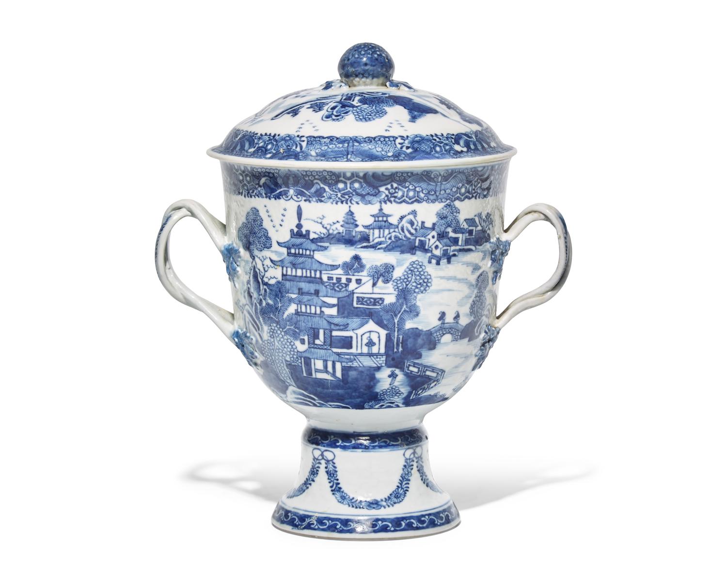 A Chinese Export Porcelain Loving Cup with Cover