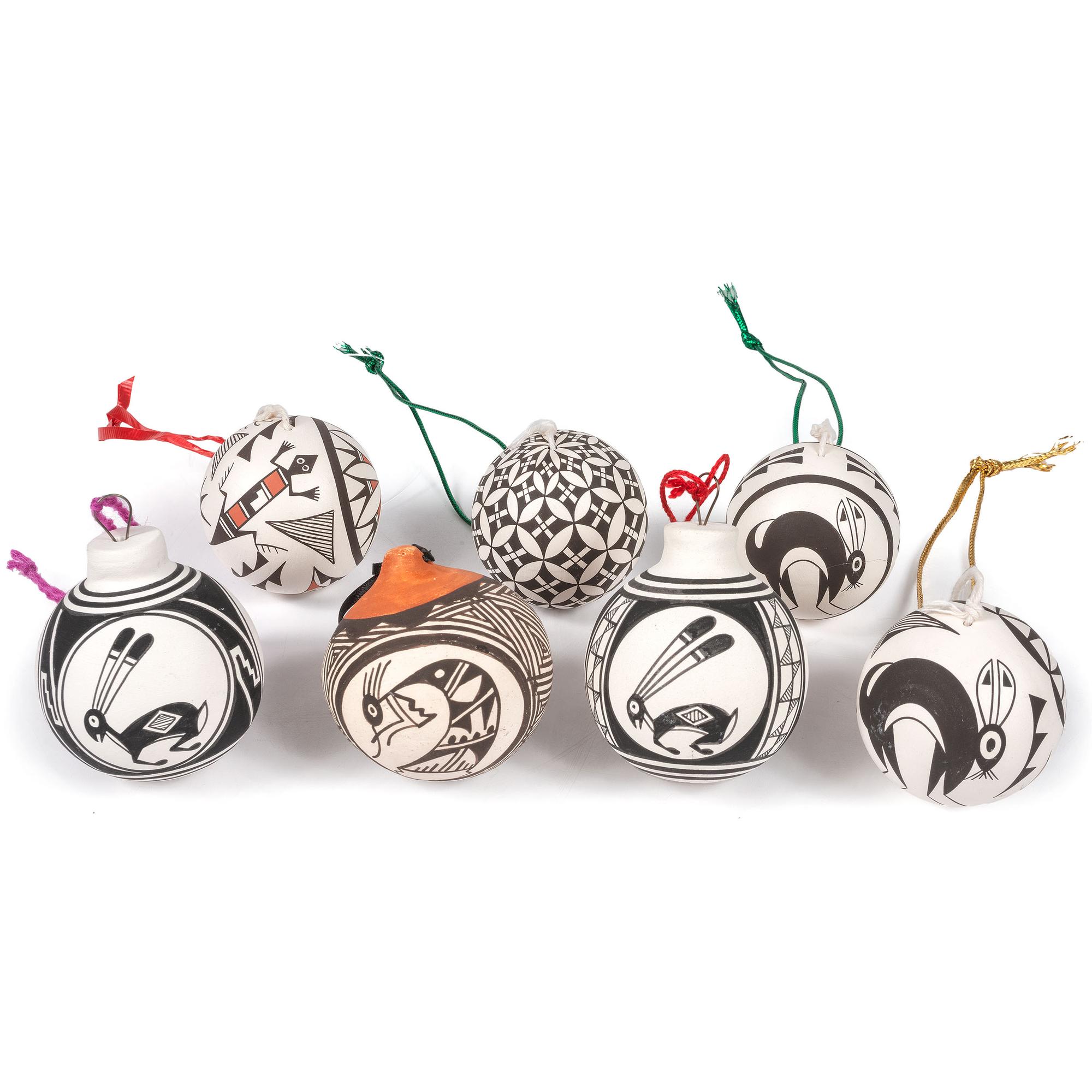Collection Pueblo Pottery Christmas Ornaments, PLUS