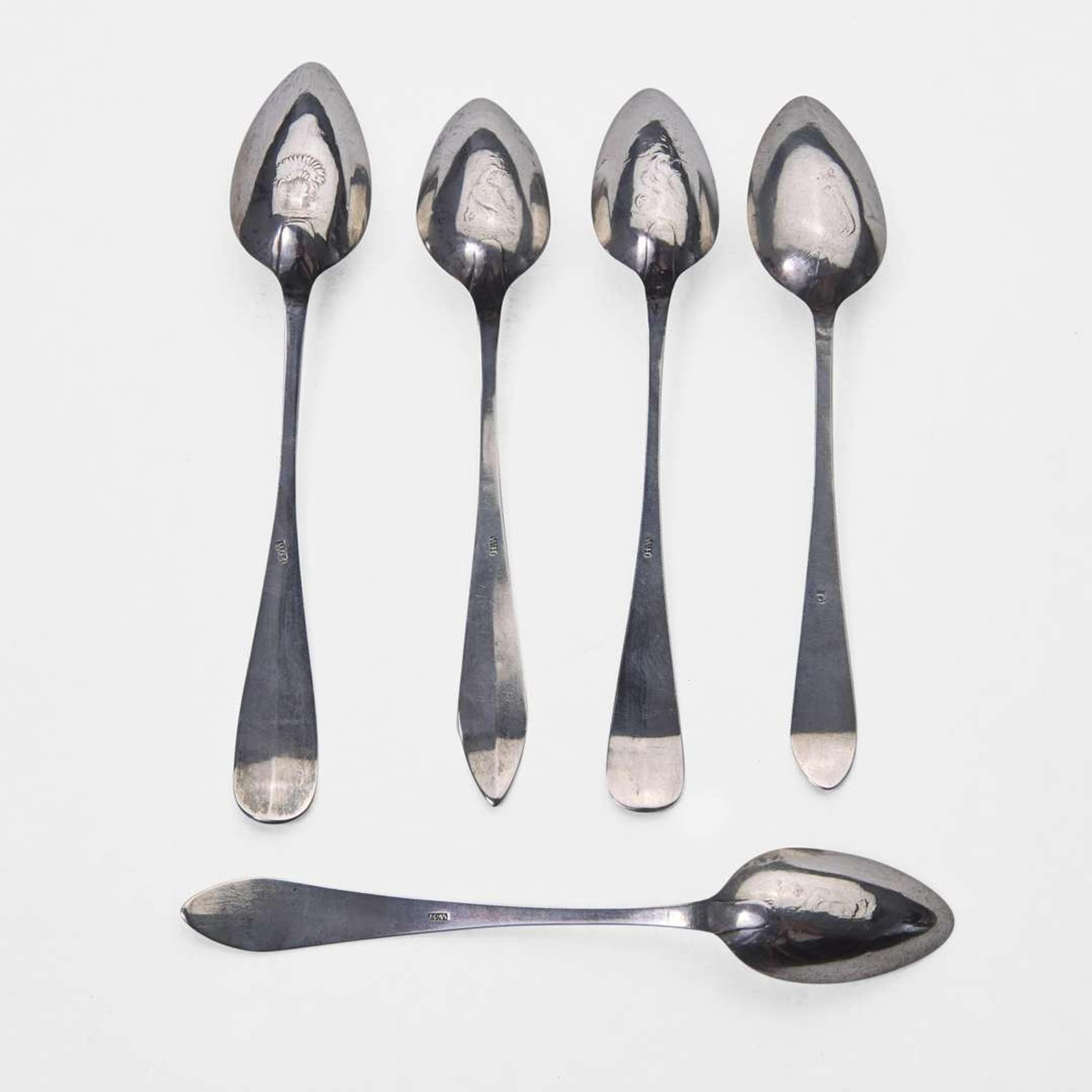 A large collection of twenty-five bird-back and fancy-back teaspoons Various makers, Lancaster, Reading, Philadelphia, PA, and Burlington, NJ, circa 1780-1820