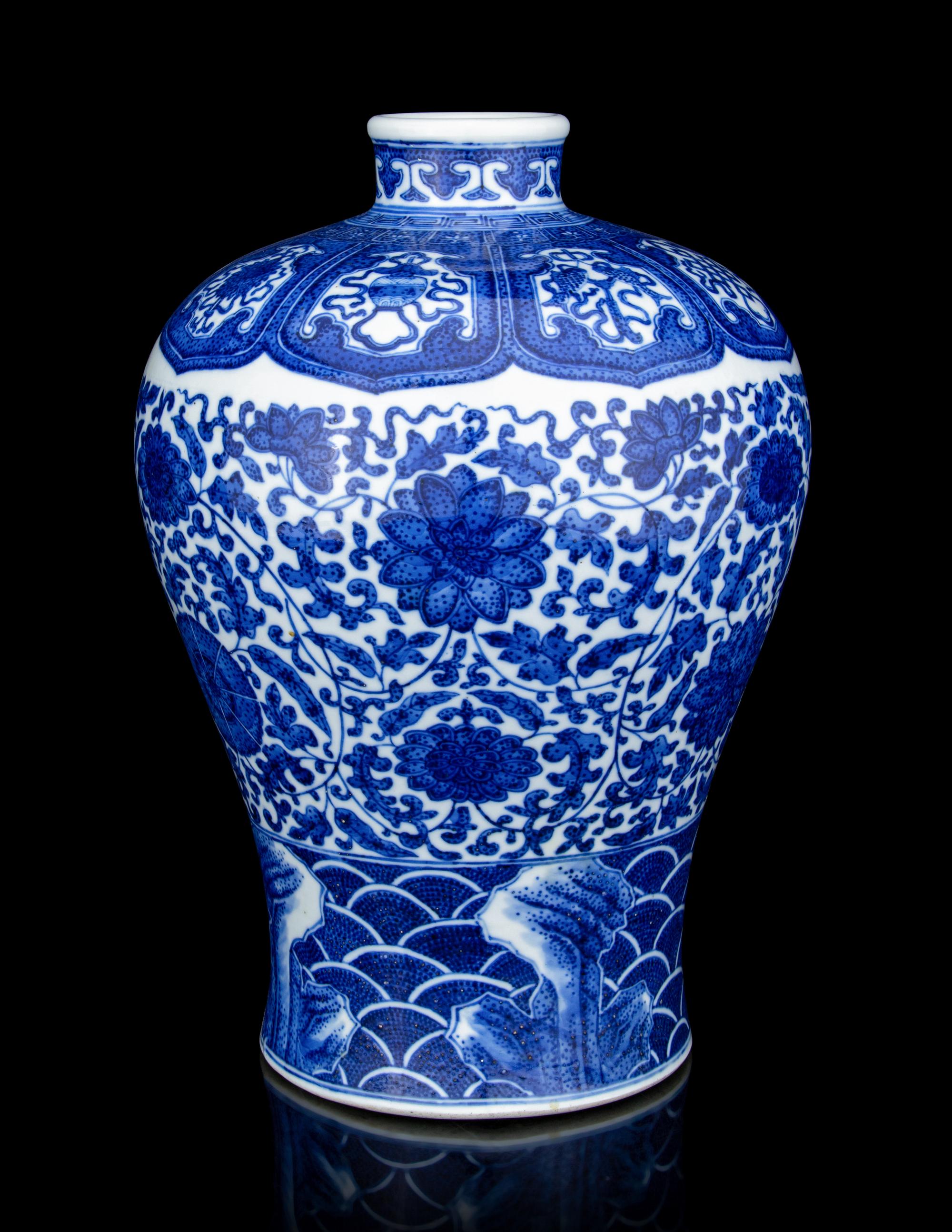 A Blue and White Porcelain Meiping Vase