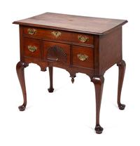 A Queen Anne Fan-Carved Cherrywood Dressing Table