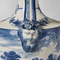 A Pair of Wedgwood Delft-Style Queensware Vases and Covers UK, 1870s