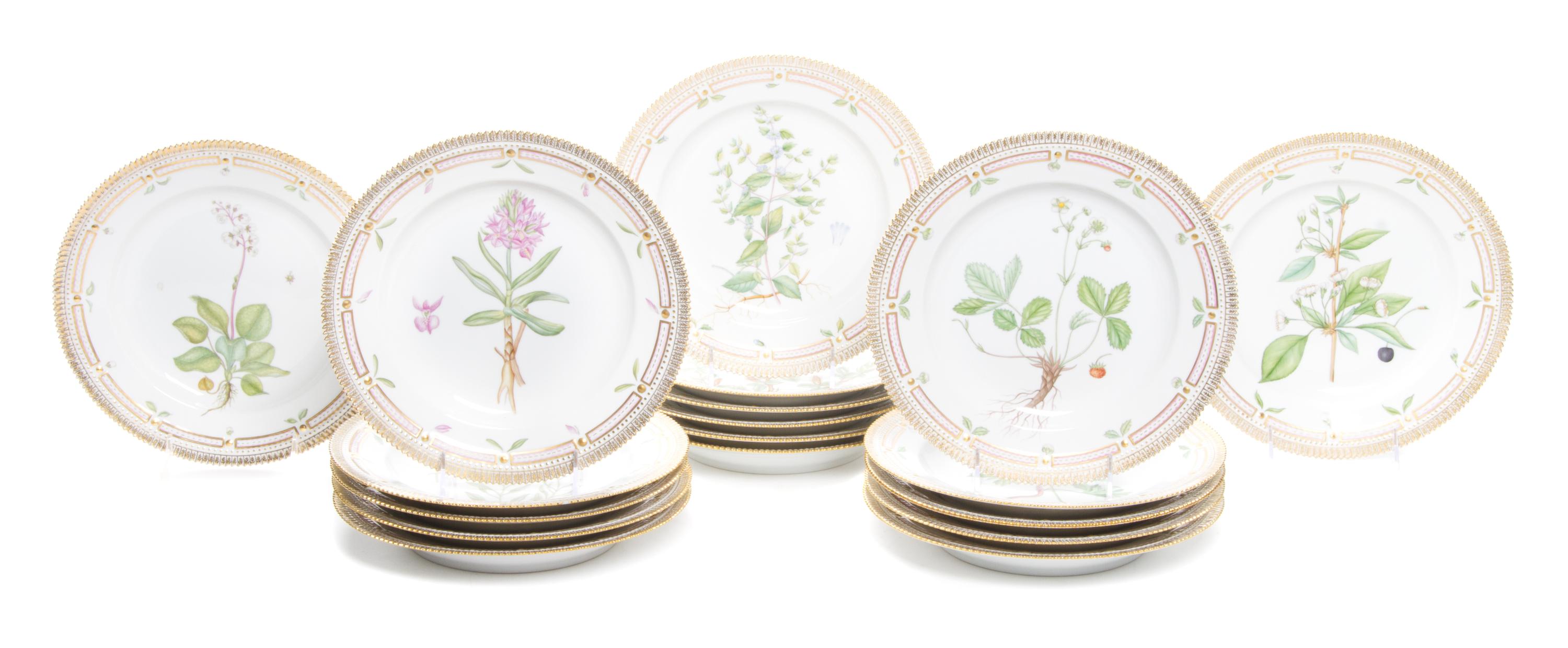 Eighteen Royal Copenhagen Flora Danica Dinner Plates Diameter 10 inches.