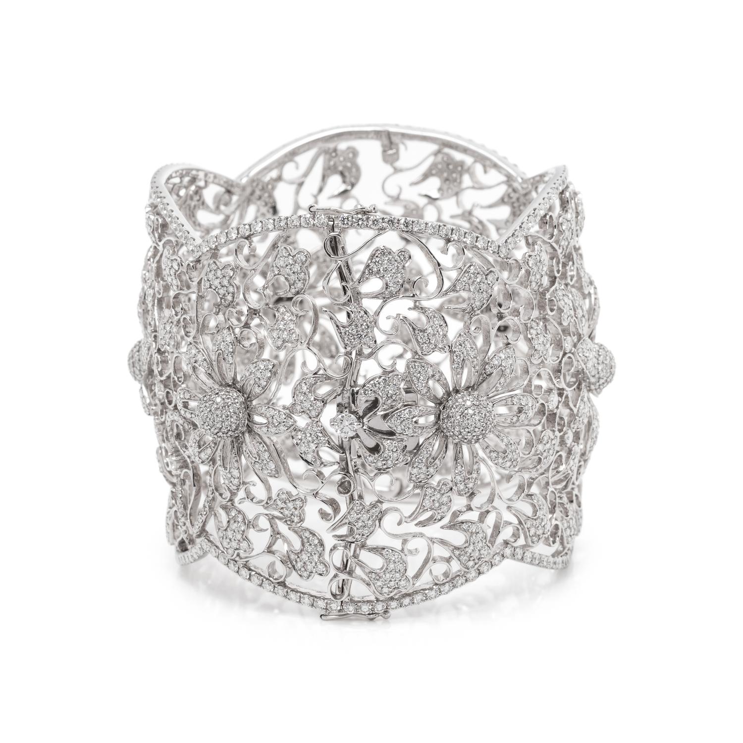 DIAMOND BANGLE BRACELET