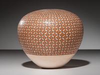 Fine Line Large Pottery Seed Jar