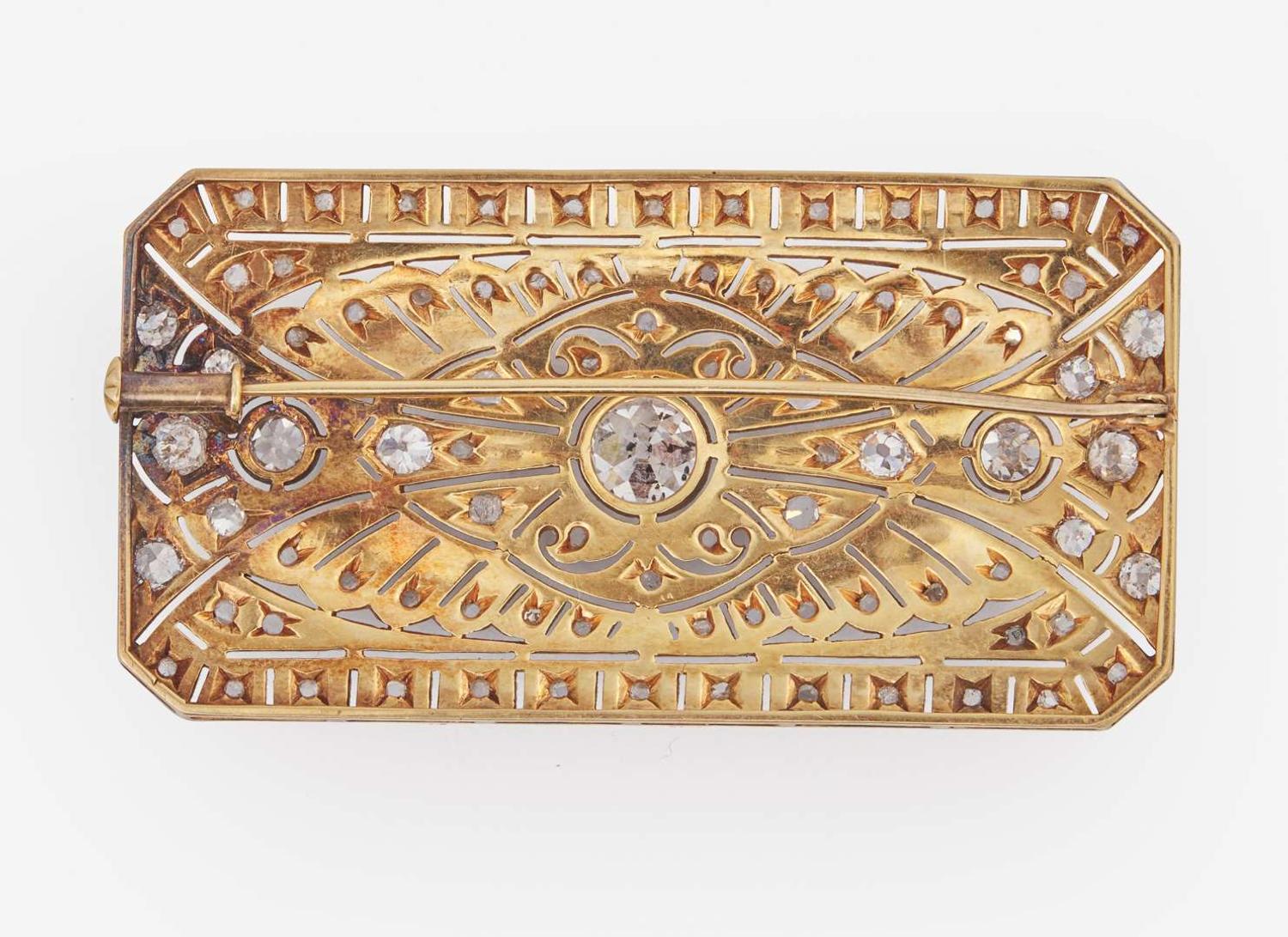 An Art Deco Diamond Brooch