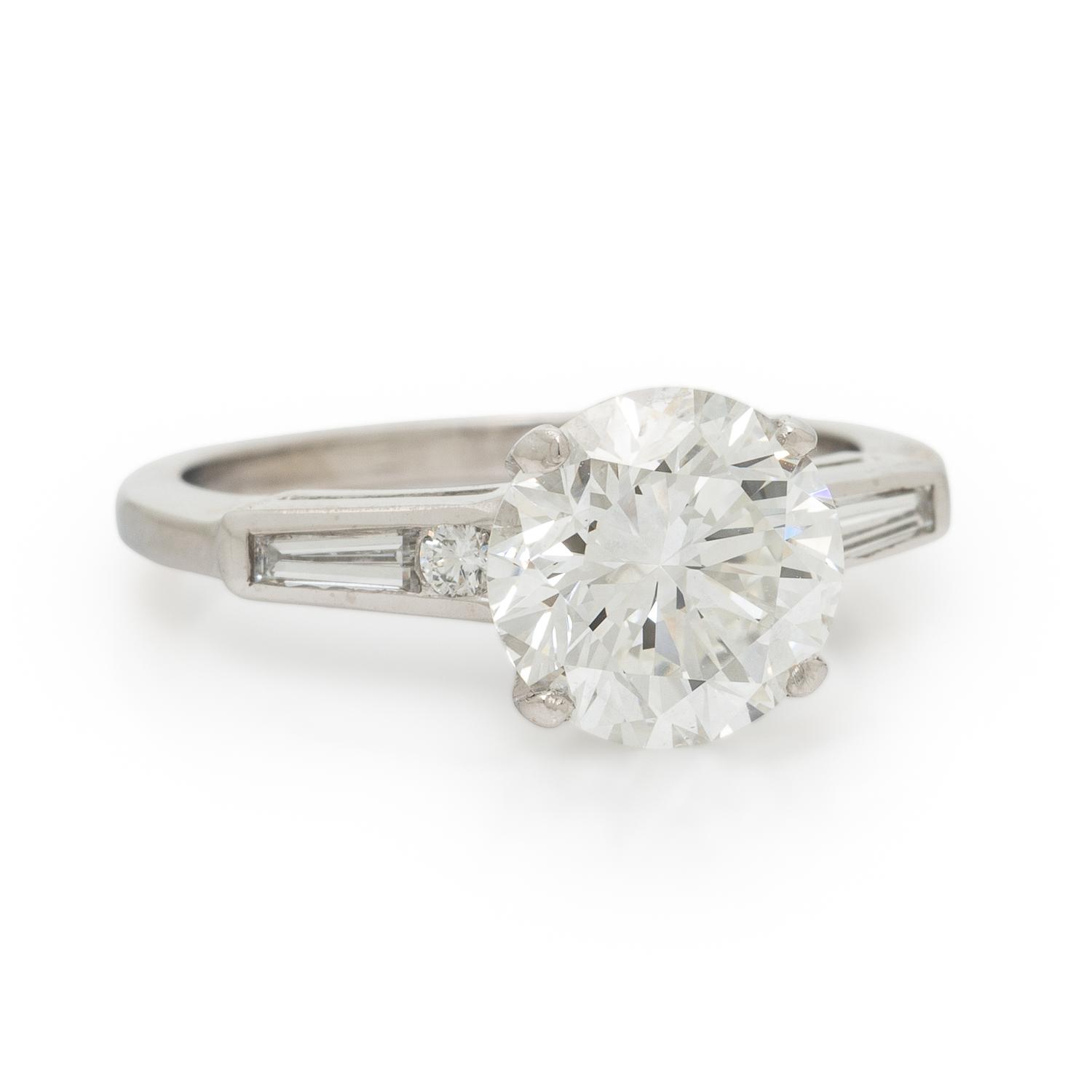 DIAMOND AND PLATINUM RING