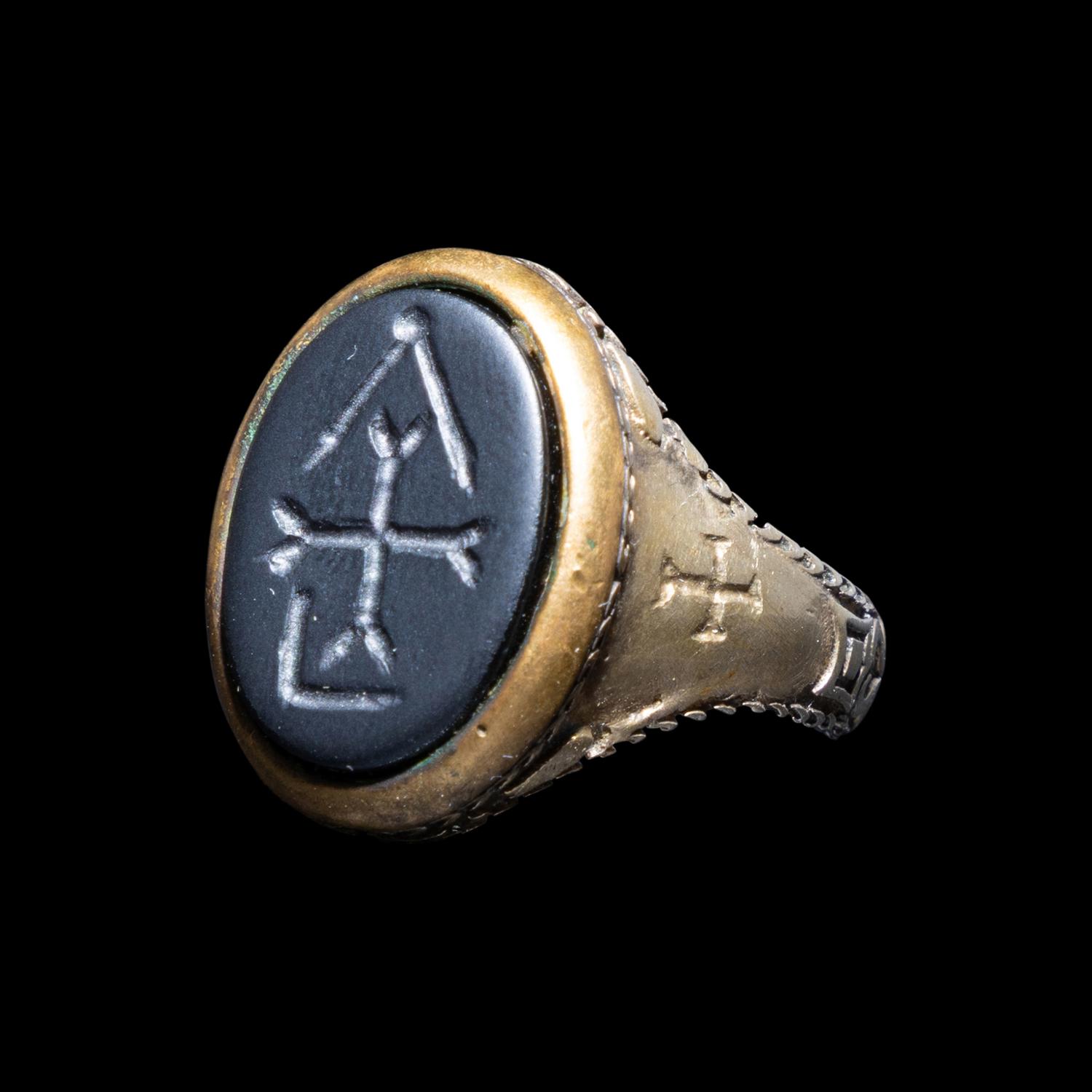 A Sicilian Electrum and Onyx Signet Ring of a Templar Grand Master