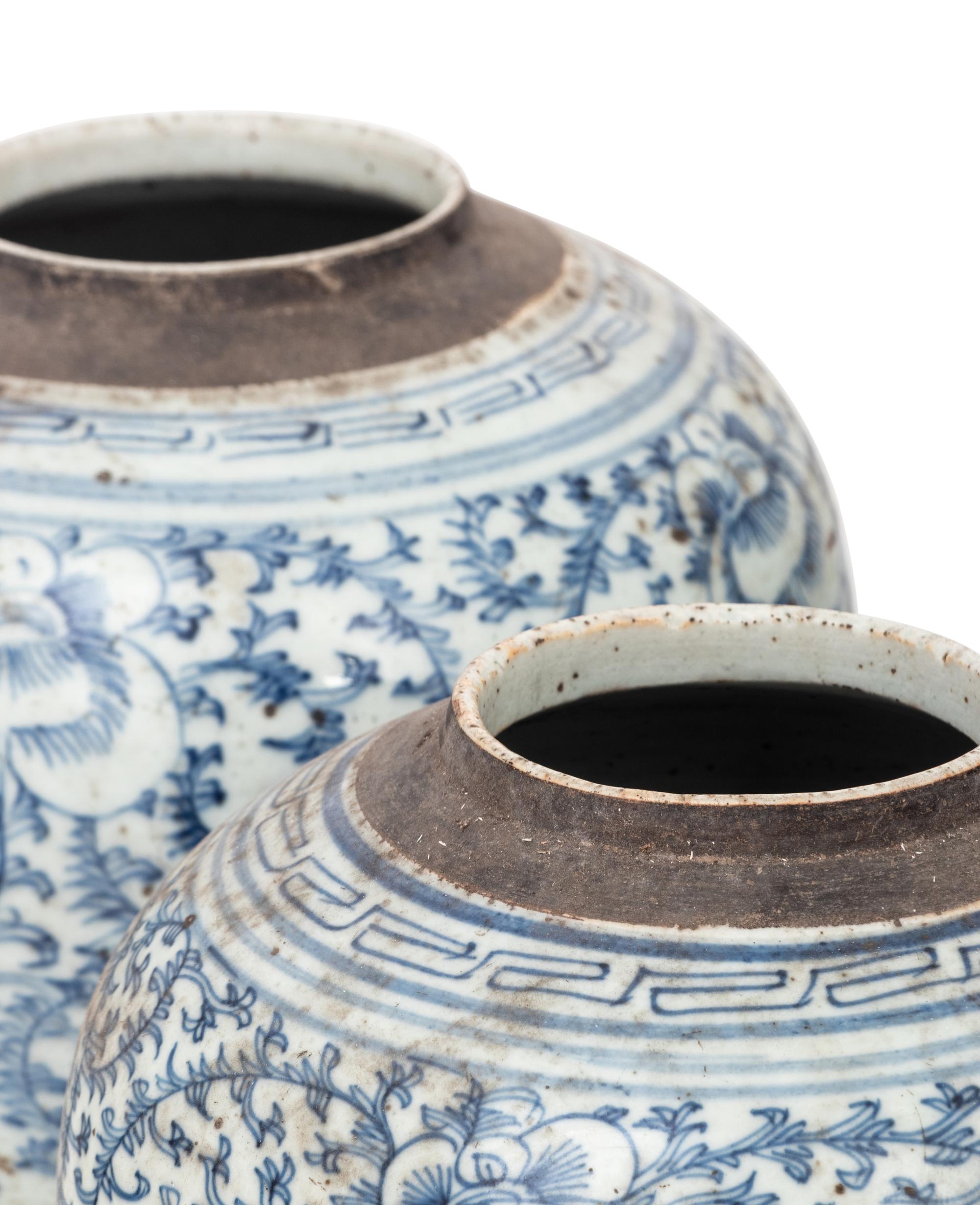 10 Chinese Blue and White Porcelain 'Foliate' Jars