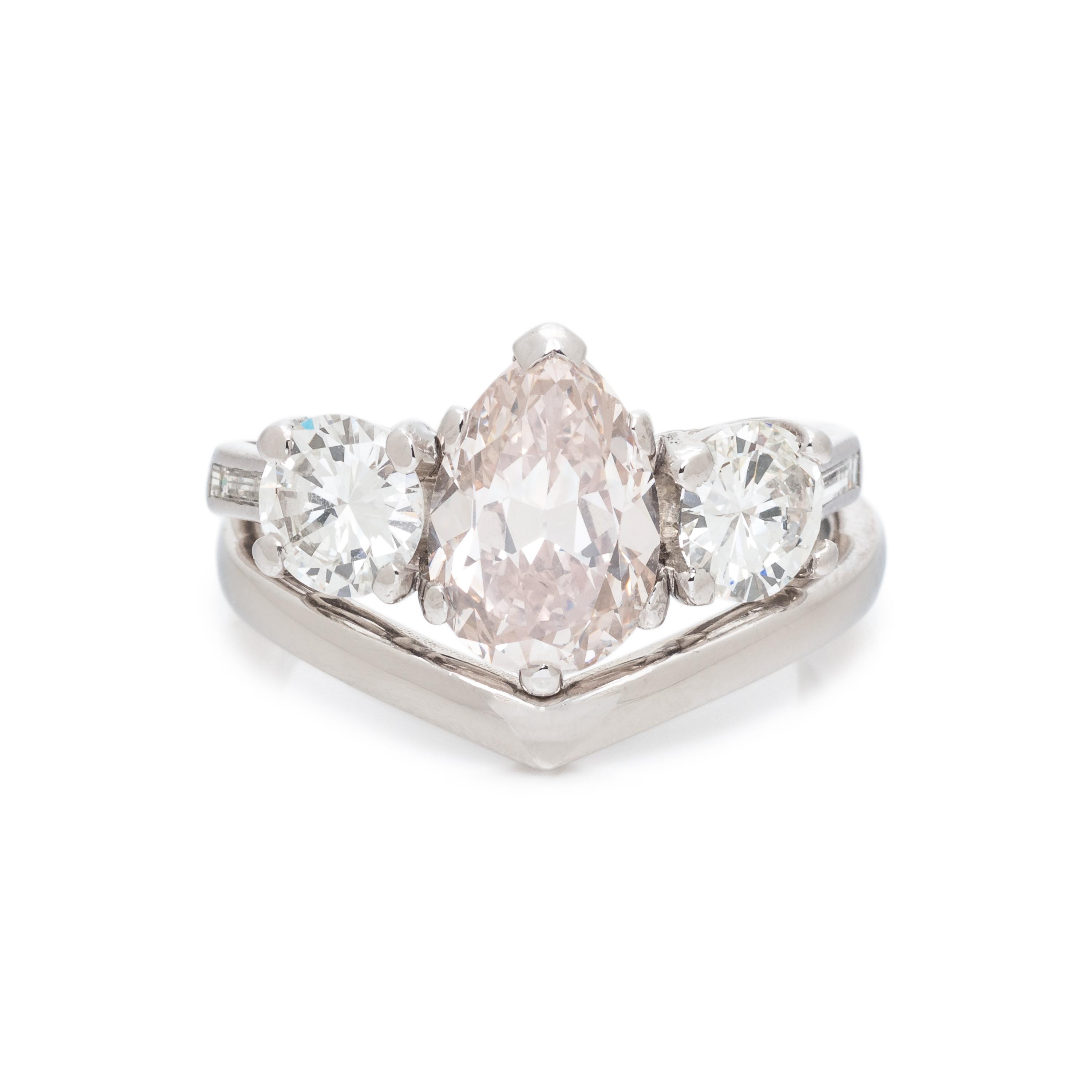 LIGHT PINK-BROWN DIAMOND AND DIAMOND RING