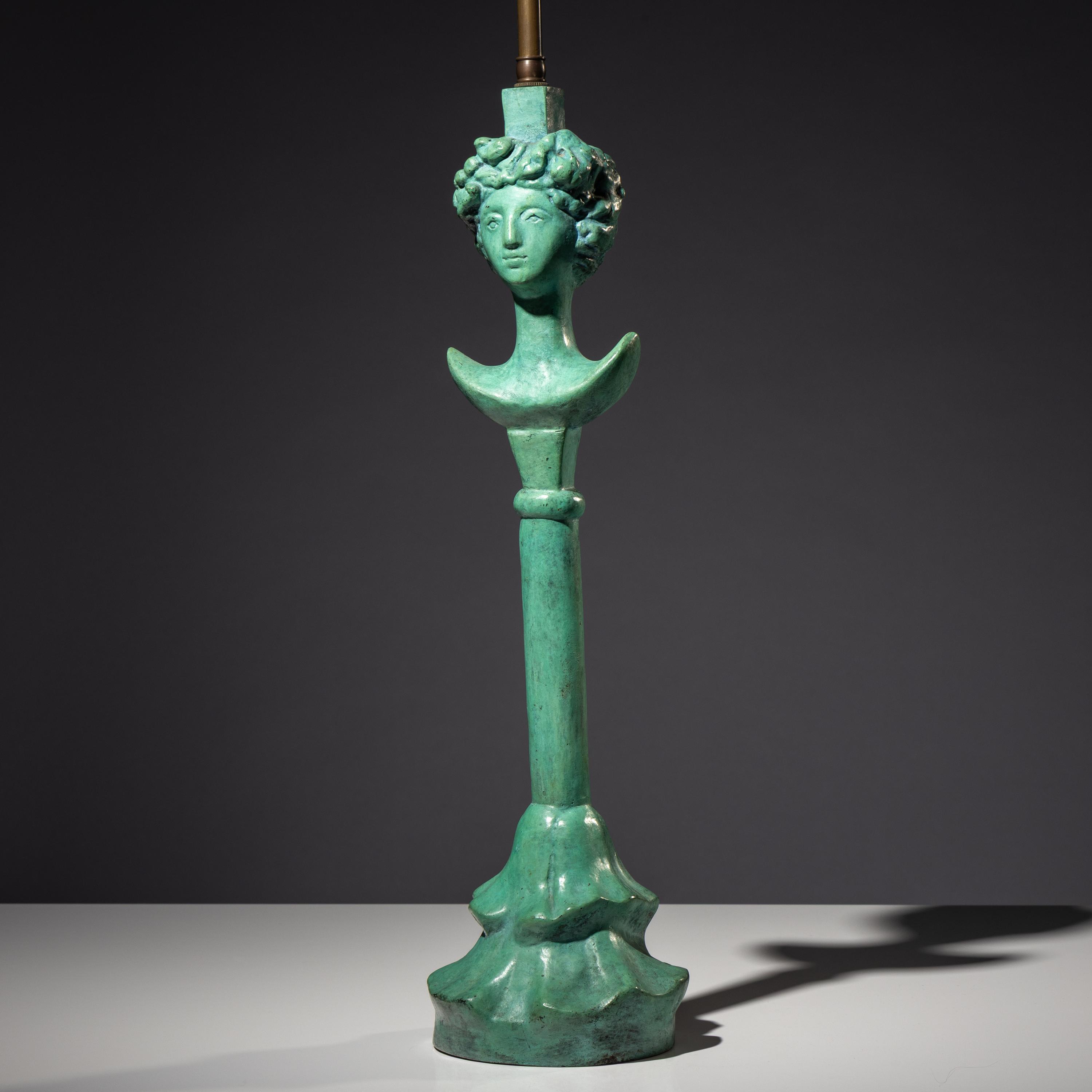 Tête de Femme table lamp