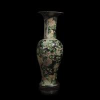 A Large Chinese Famille Noire Porcelain Yenyen Vase, Late 19th Century — 清晚期 素三彩大觀音瓶