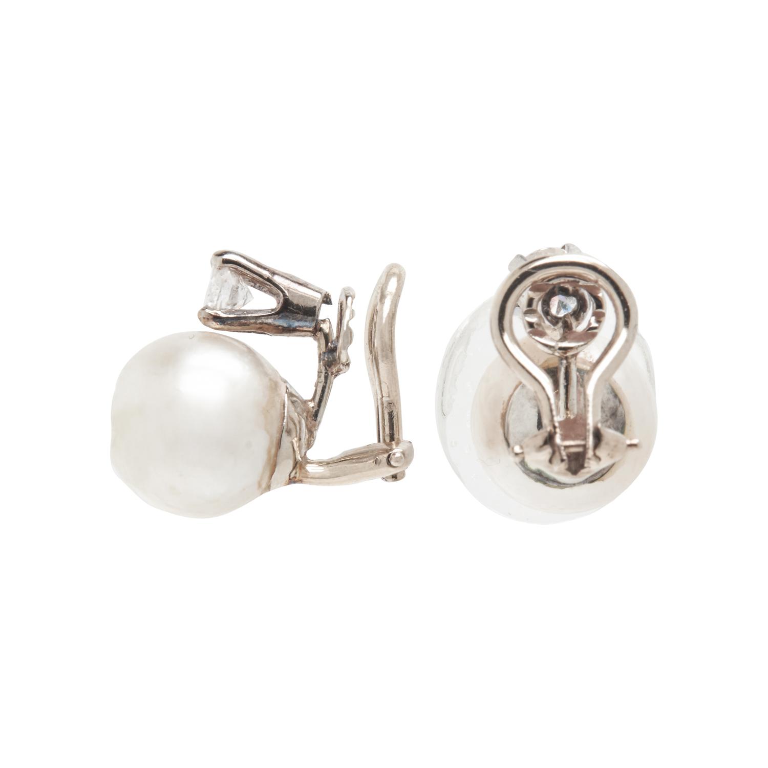 CULTURED PEARL AND DIAMOND EARCLIPS