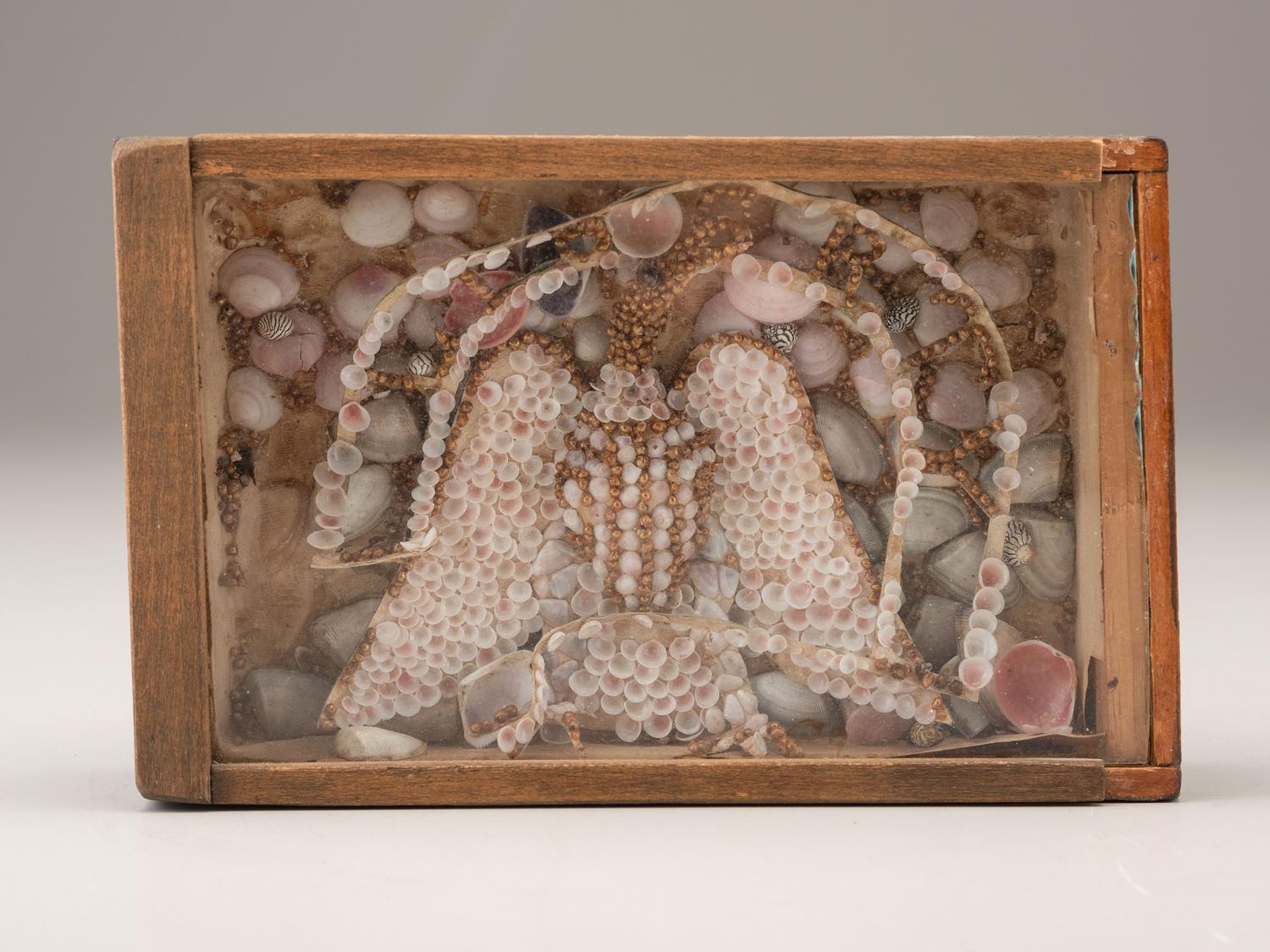 A Shell and Bead Decorated Eagle and Shield Sailor's Liberty Valentine