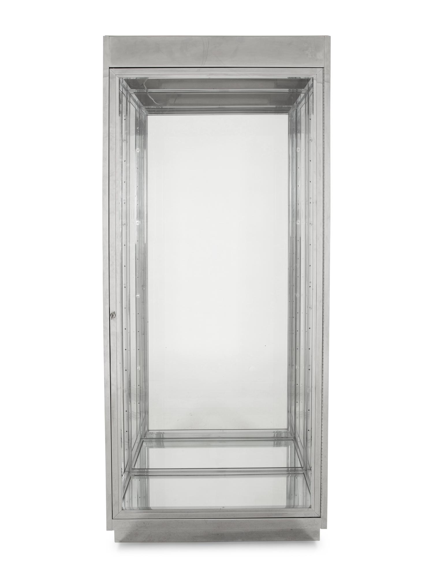 Vitrine cabinet for Pace Collection