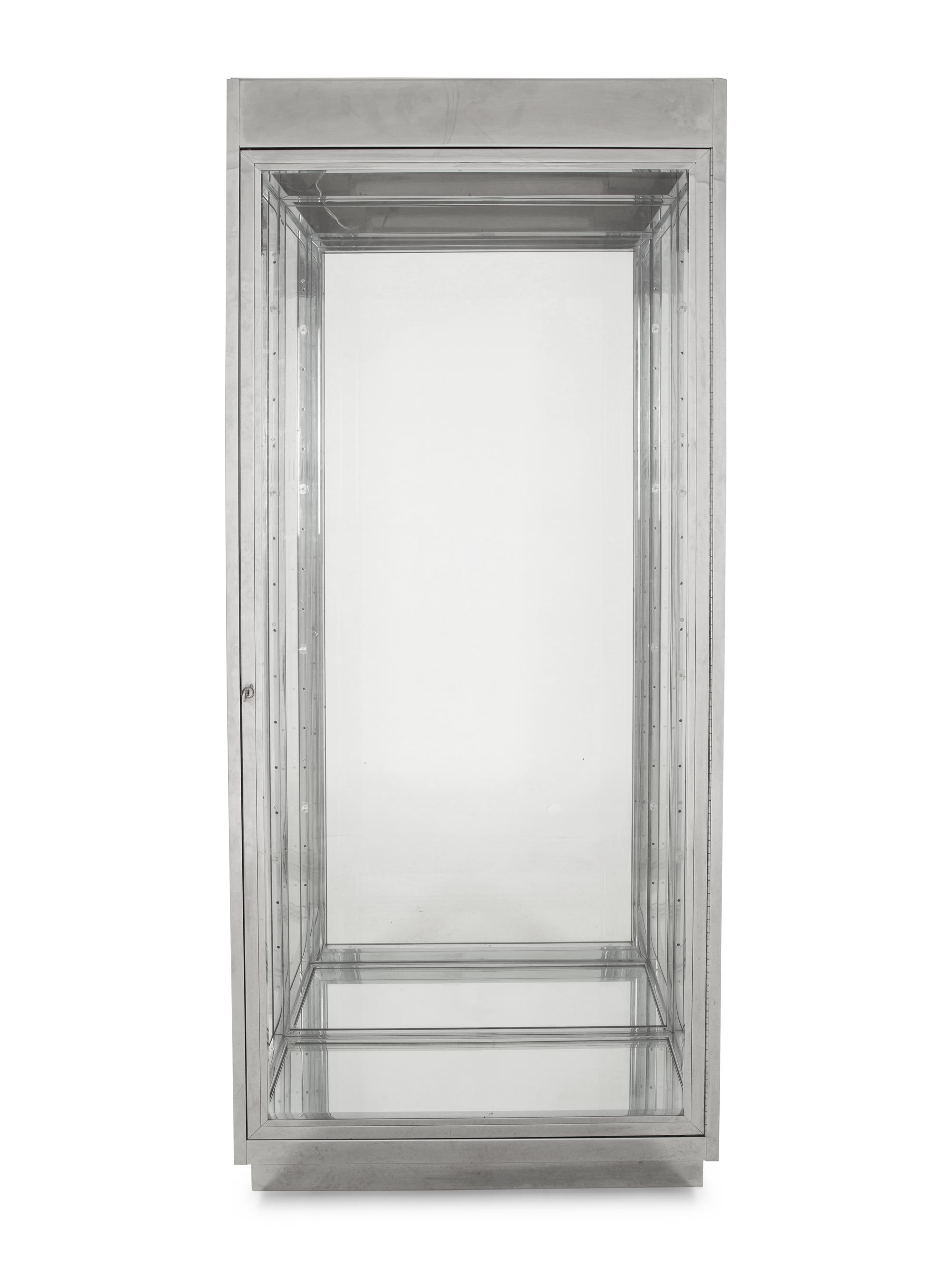 Vitrine cabinet for Pace Collection